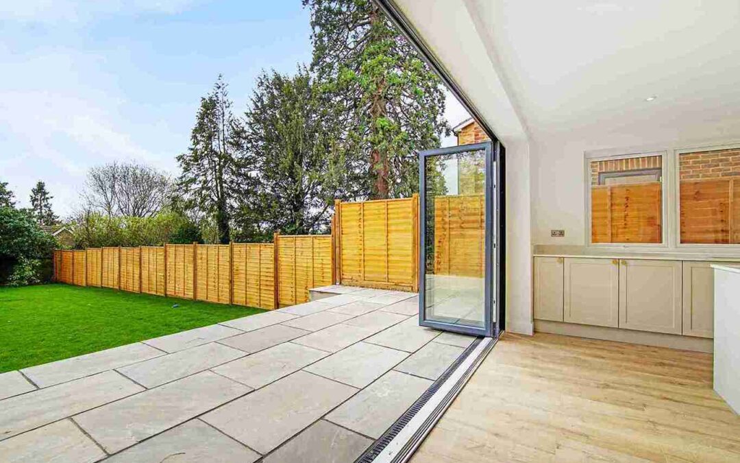 Rear vs Side Extension: Which Is Best for Homeowners ?